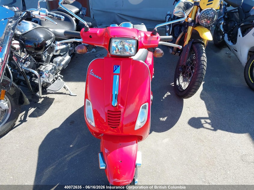 2010 VESPA LX BIKE 1