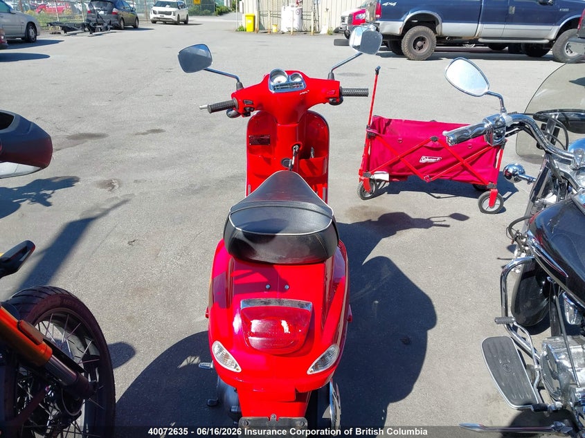 2010 VESPA LX BIKE 1