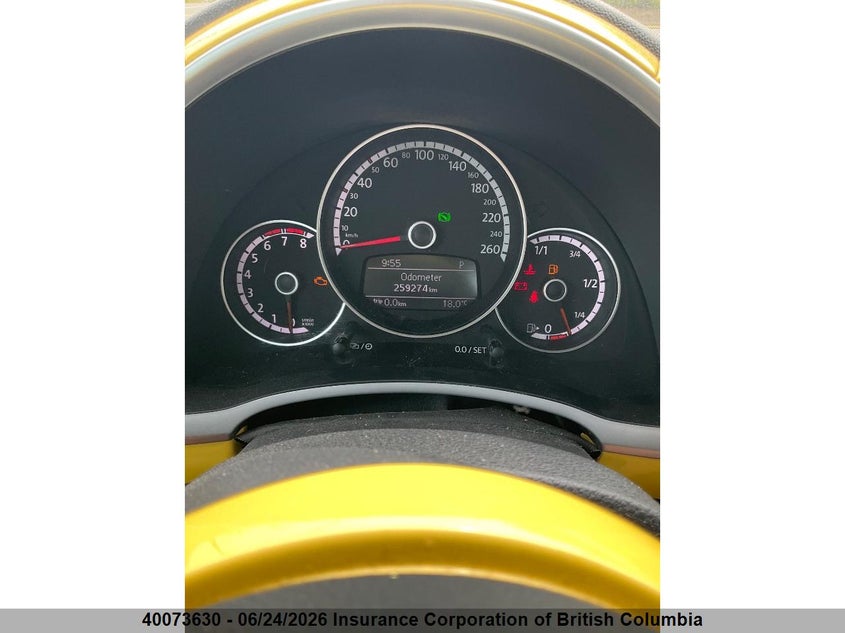 2015 Volkswagen The Beetle 1.8 Tsi Comfortline/1.8 Tsi Trendline VIN: 3VWJ07AT8FM648811 Lot: 40073630