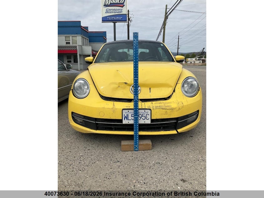 2015 Volkswagen The Beetle 1.8 Tsi Comfortline/1.8 Tsi Trendline VIN: 3VWJ07AT8FM648811 Lot: 40073630