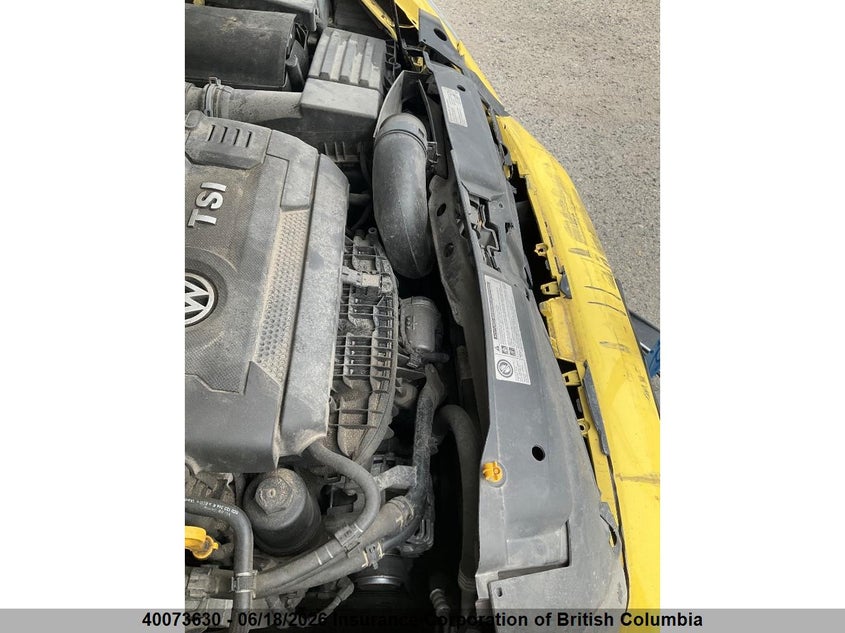 2015 Volkswagen The Beetle 1.8 Tsi Comfortline/1.8 Tsi Trendline VIN: 3VWJ07AT8FM648811 Lot: 40073630