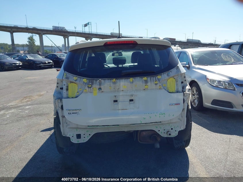 2014 Kia Rondo VIN: KNAHU8A35E7061659 Lot: 40073702