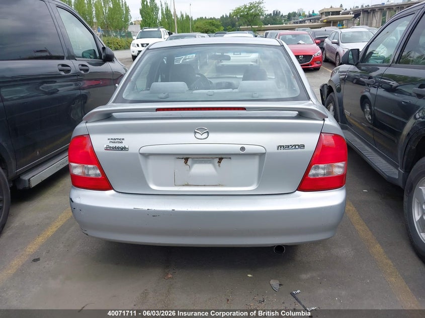 2000 Mazda Protege Es VIN: JM1BJ2219Y0227545 Lot: 40071711