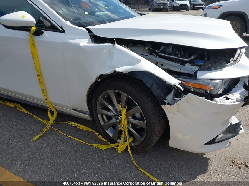 2022 Mazda 3 Premium VIN: 3MZBPBDL5NM301076 Lot: 40073453