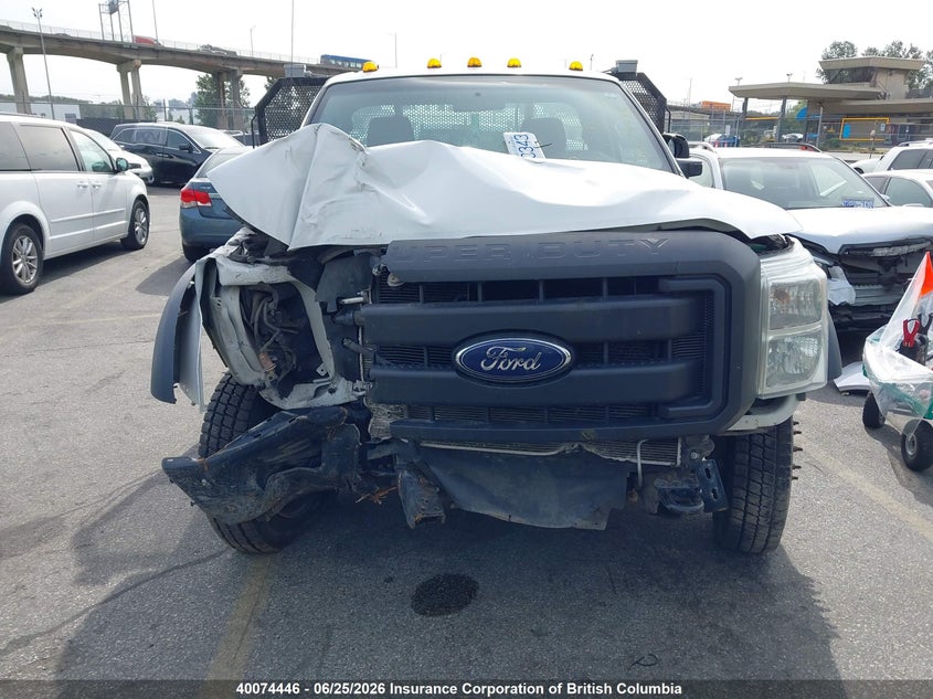 2014 Ford F550 Super Duty VIN: 1FDUF5GT3EEA36686 Lot: 40074446