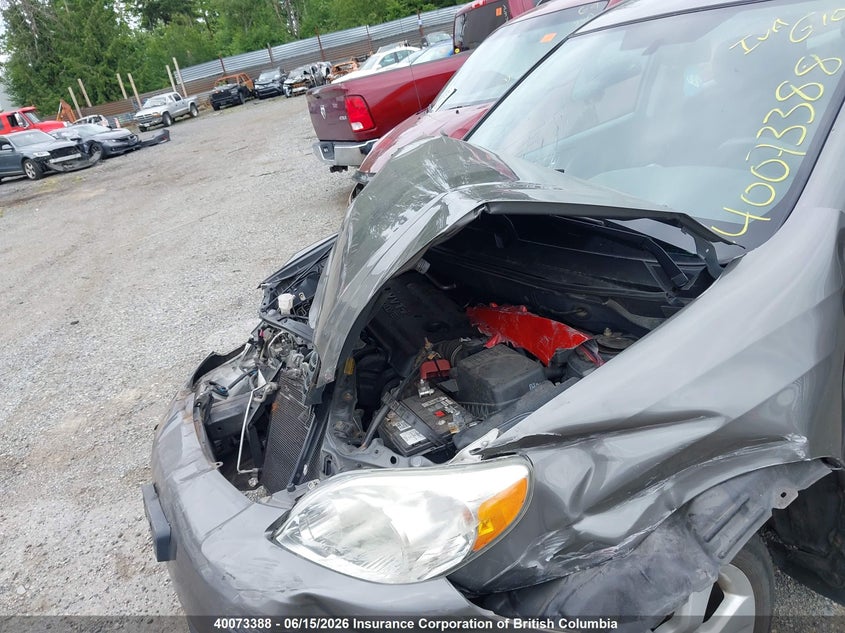 2005 Toyota Corolla Matrix Xr VIN: 2T1KR32E45C880822 Lot: 40073388