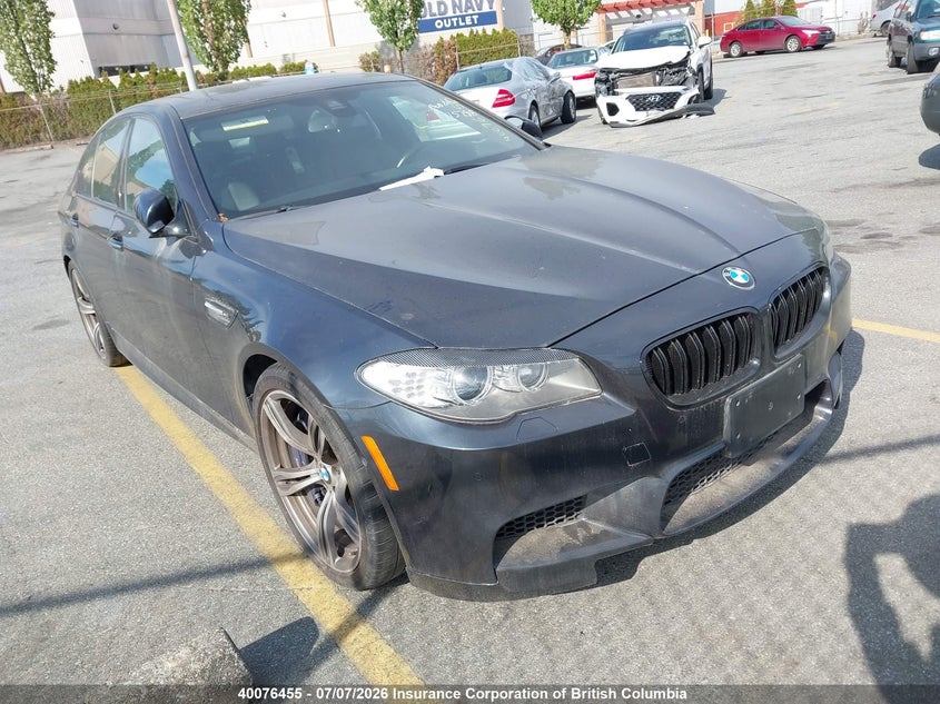 Vin: wbsfv9c50dc773362, lot: 30092661, bmw m5 2013 img_1
