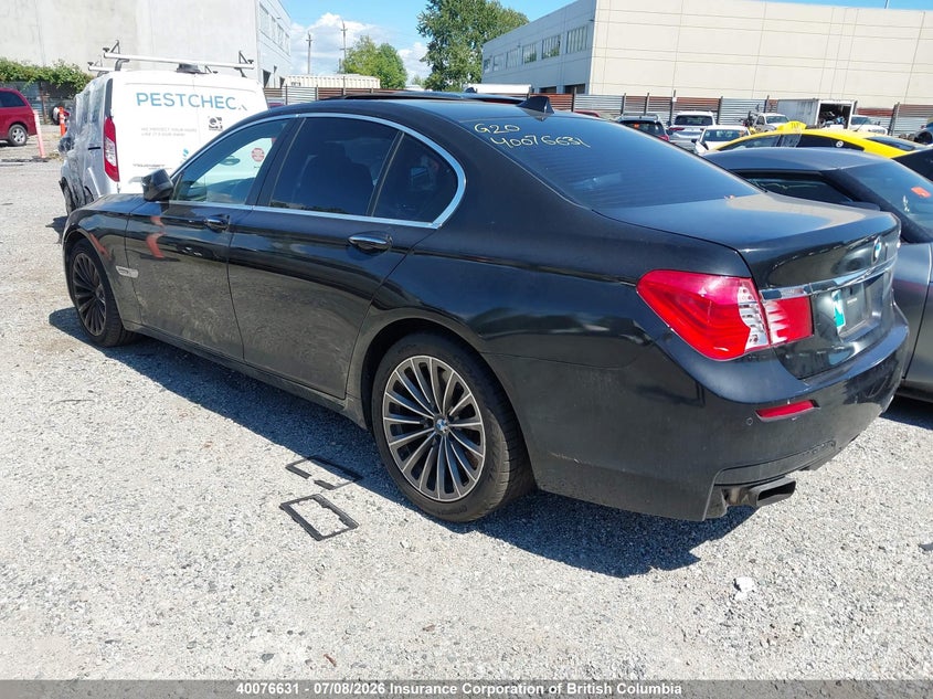 2009 BMW 7ER SEDAN 4.4L V-8 DI, DOHC, VVT, TURBO, 400HP