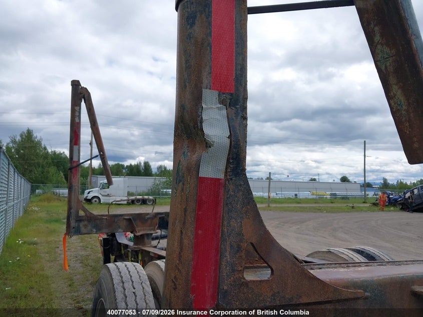 2017 Peerless Logging Trailer VIN: 2PLB02826HBA18073 Lot: 40077053