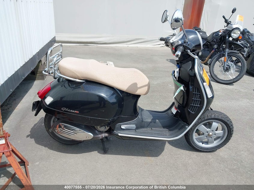 2007 Vespa Gts 250 VIN: ZAPM459L675002640 Lot: 40077555