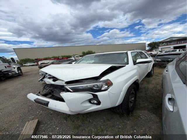 Vin: jtenu5jr7n6039754, lot: 30094437, toyota 4runner 20222