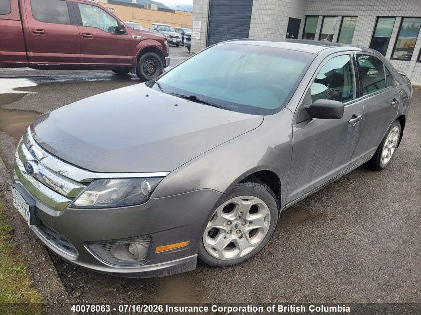 2010 Ford Fusion, Front, IAAI, VIN 3FAHP0HAXAR374845 — photo 2