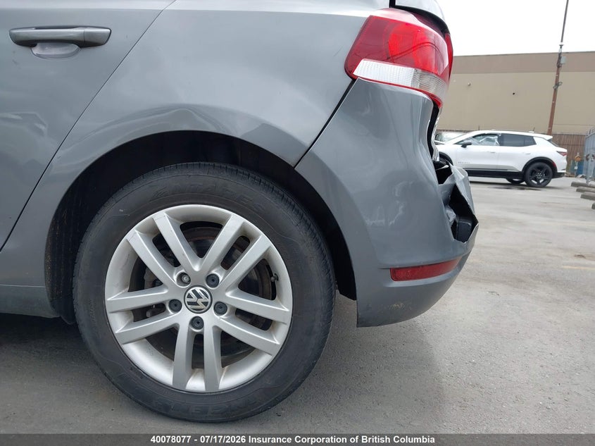 2013 Volkswagen Golf VIN: WVWDM7AJXDW118727 Lot: 40078077