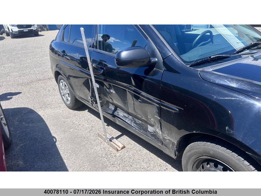 2010 Hyundai Accent L VIN: KMHCN4BC4AU411579 Lot: 40078110