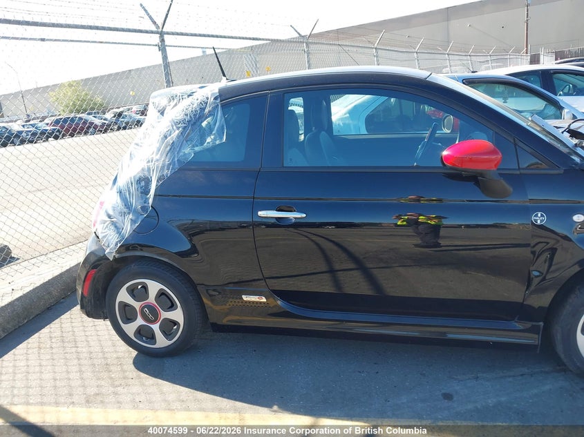 2015 Fiat 500 Electric VIN: 3C3CFFGE5FT561598 Lot: 40074599