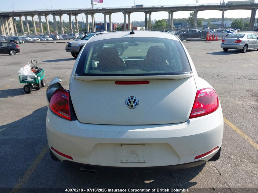 2015 Volkswagen Beetle 1.8T VIN: 3VWJ07AT8FM653023 Lot: 40078218