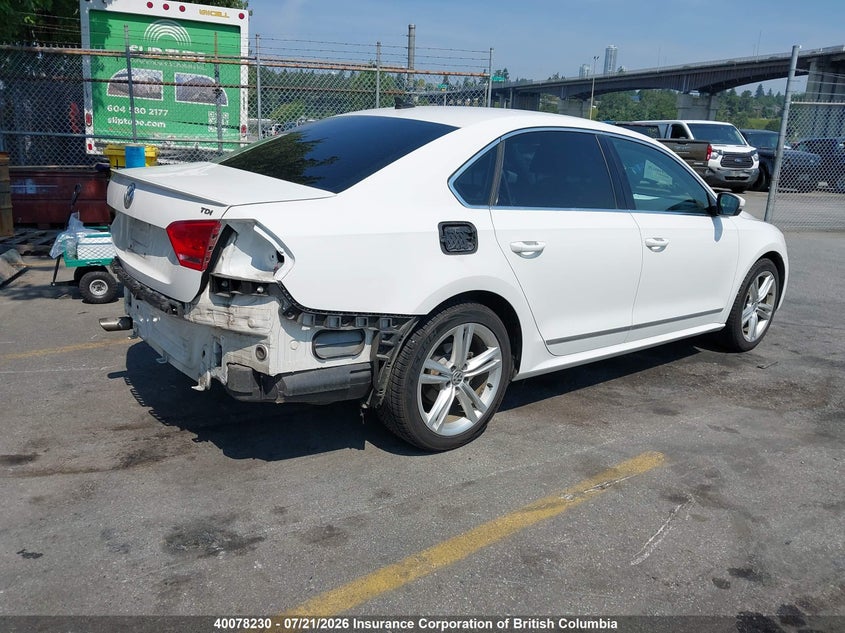 Vin: 1vwbn7a30ec104681, lot: 30094782, volkswagen passat se 20144