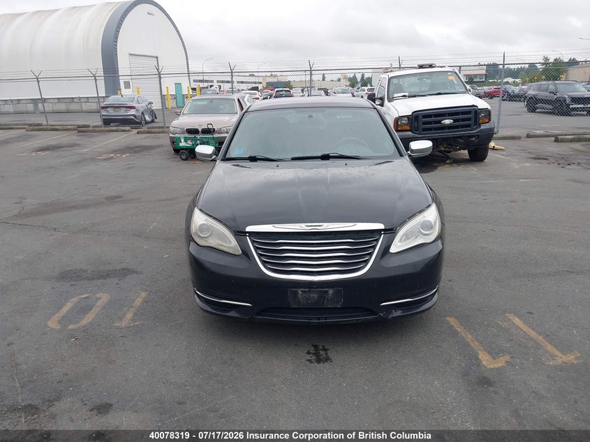 2014 Chrysler 200 VIN: 1C3CCBAB3EN136802 Lot: 40078319