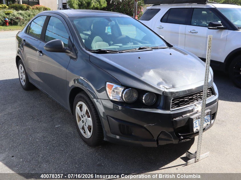 Vin: 1g1ja5sh0g4116215, lot: 30094941, chevrolet sonic 2016 img_1