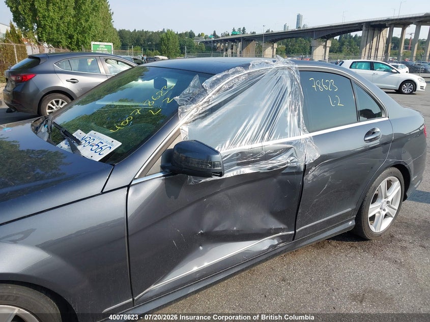 2011 Mercedes-Benz C 300 4Matic VIN: WDDGF8BB6BF528268 Lot: 40078623