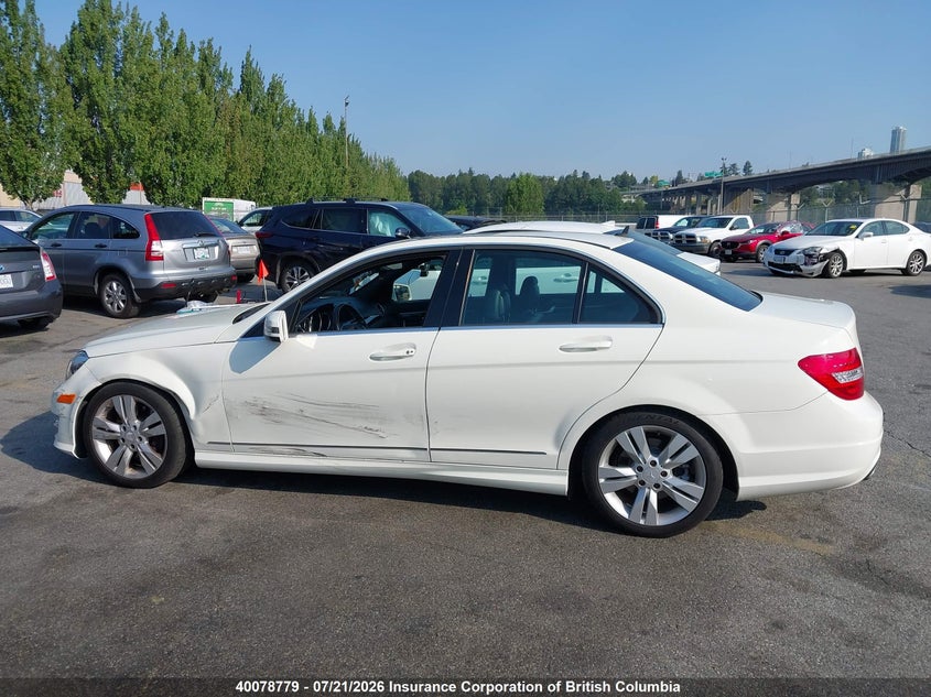 2012 Mercedes-Benz C 300 4Matic VIN: WDDGF8BB0CA729033 Lot: 40078779