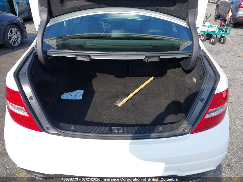 2012 Mercedes-Benz C 300 4Matic VIN: WDDGF8BB0CA729033 Lot: 40078779