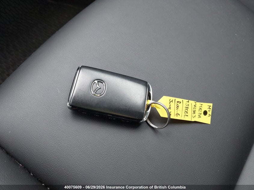 2025 Mazda 3 Preferred VIN: JM1BPACM2S1765958 Lot: 40075609