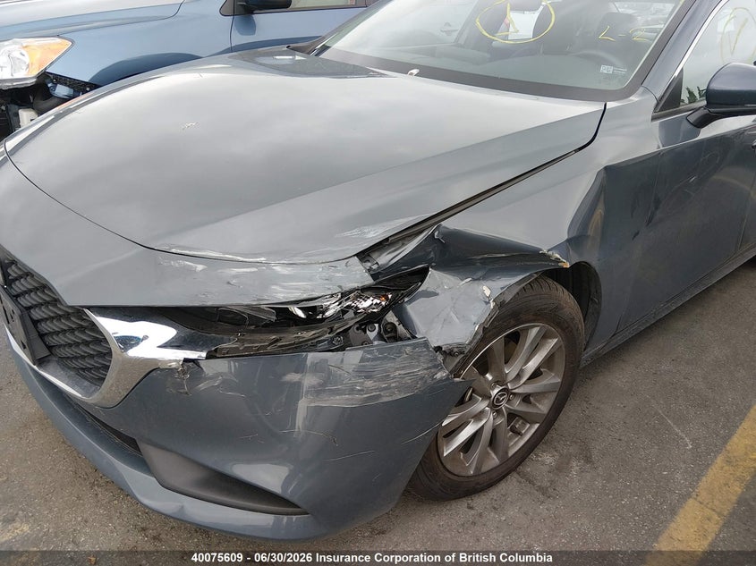 2025 Mazda 3 Preferred VIN: JM1BPACM2S1765958 Lot: 40075609