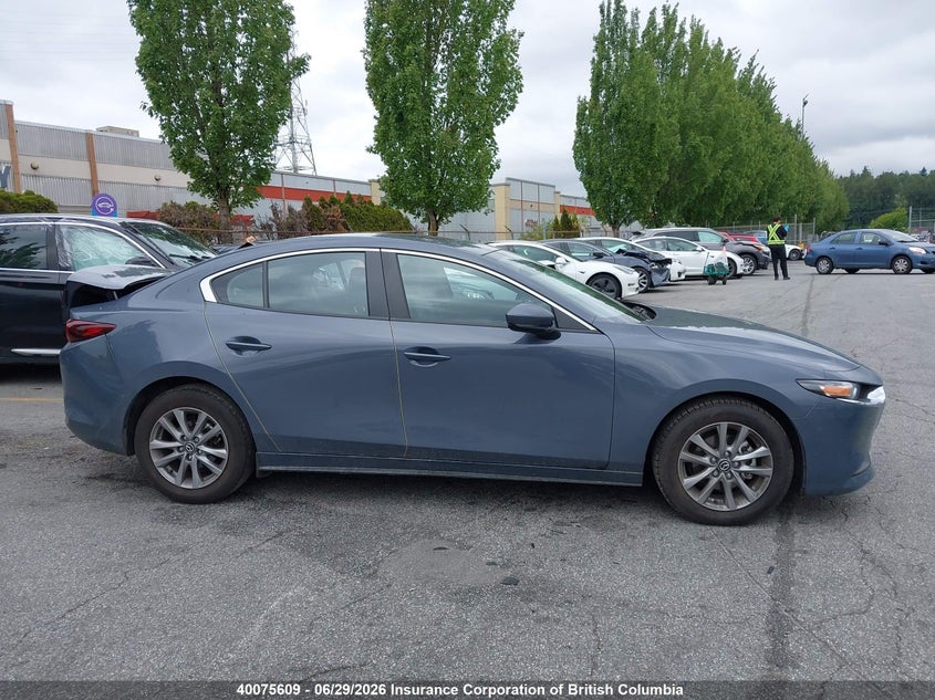2025 Mazda 3 Preferred VIN: JM1BPACM2S1765958 Lot: 40075609