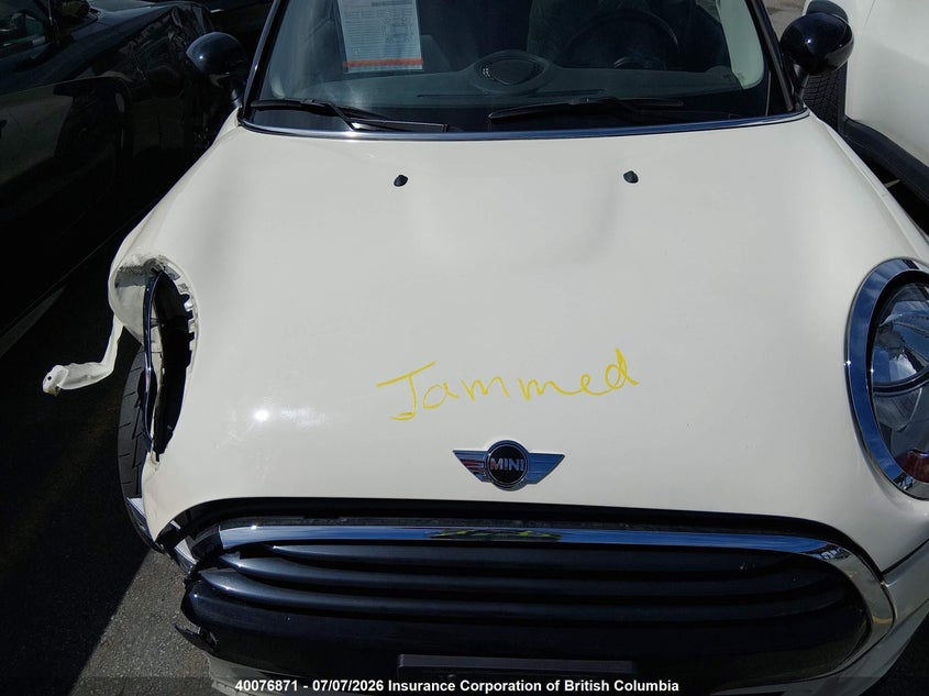 2016 Mini Cooper VIN: WMWXP5C50G2D13627 Lot: 40076871