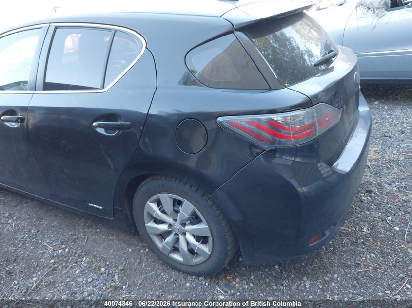 Vin: jthkd5bh2b2039241, lot: 30095678, lexus ct 200 20113