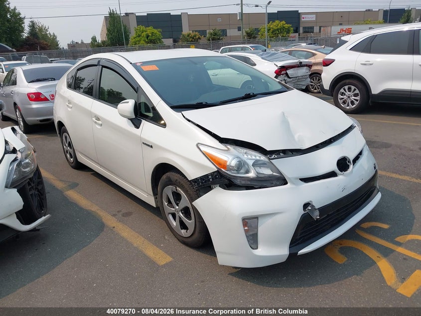 Vin: jtdkn3duxd5569729, lot: 30096098, toyota prius 2013 img_1