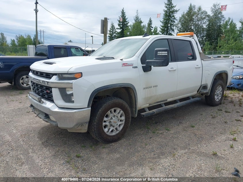 2022 Chevrolet Silverado, Interior Fire, IAAI, VIN 2GC4YTE71N1217330 — photo 2