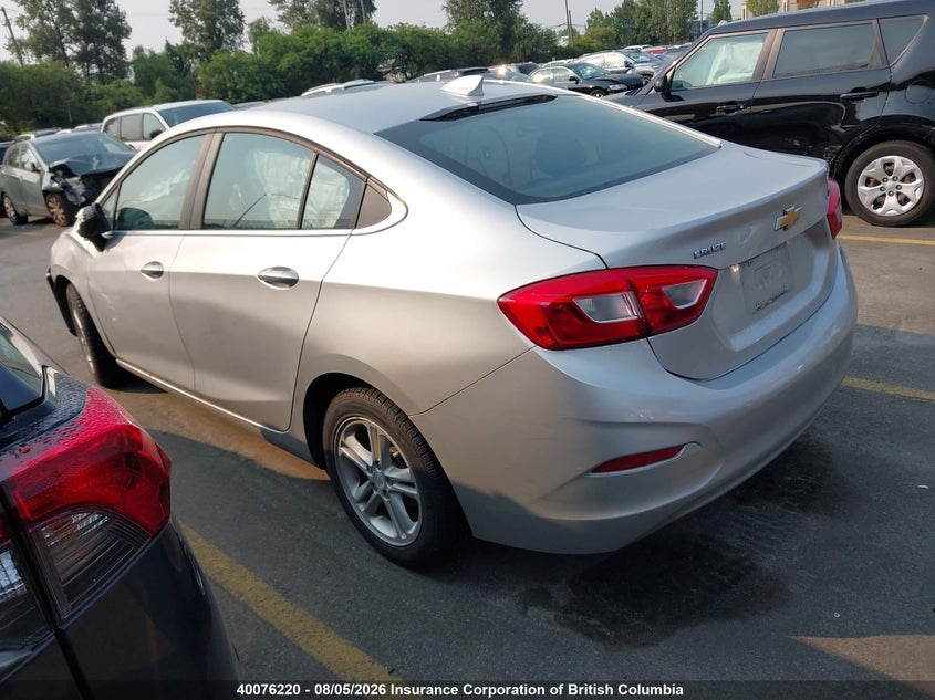 Vin: 3g1be5sm8hs538966, lot: 30096597, chevrolet cruze lt 20173