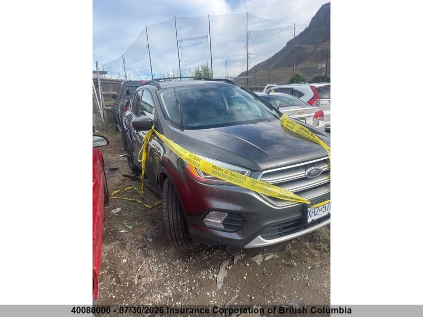 Vin: 1fmcu9g92hua56032, lot: 30096937, ford escape se 2017 img_1