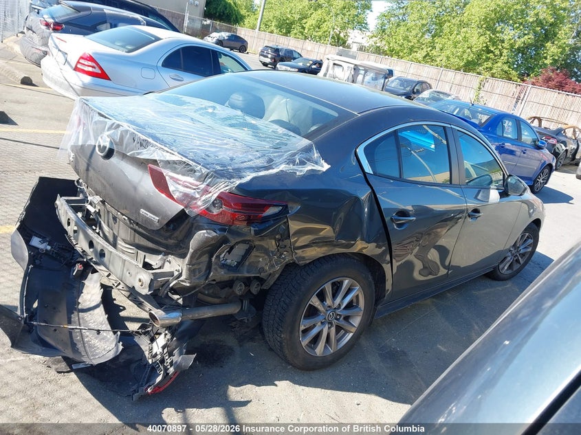 Vin: jm1bpbcm0k1121087, lot: 30097126, mazda 3 preferred plus 20194
