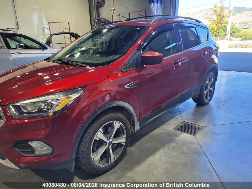 Vin: 1fmcu9g95hud80088, lot: 30097556, ford escape se 20172