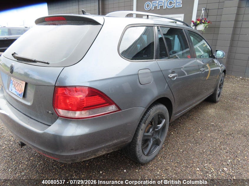 Vin: 3vwml7aj1cm676691, lot: 30097623, volkswagen golf 20123