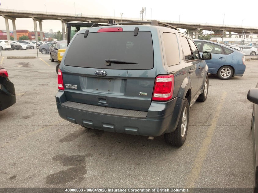 Vin: 1fmcu9dg6akc21200, lot: 30097738, ford escape xlt 20104