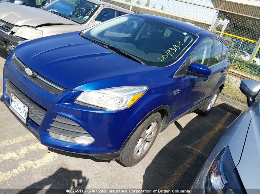 Vin: 1fmcu0gx5dua44204, lot: 30097794, ford escape se 20132