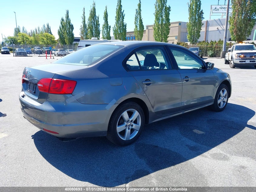 Vin: 3vw2k7aj4bm074084, lot: 30097810, volkswagen jetta 20114