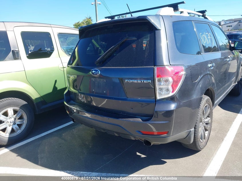 Vin: jf2shcdc6dh402847, lot: 30098029, subaru forester 2.5x premium 20134