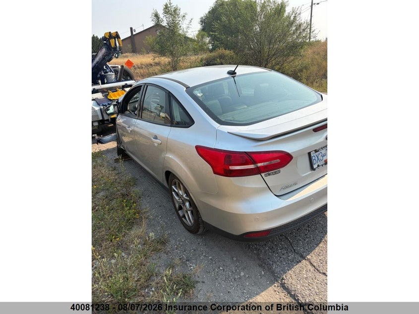Vin: 1fadp3f2xfl200386, lot: 30098480, ford focus 20153