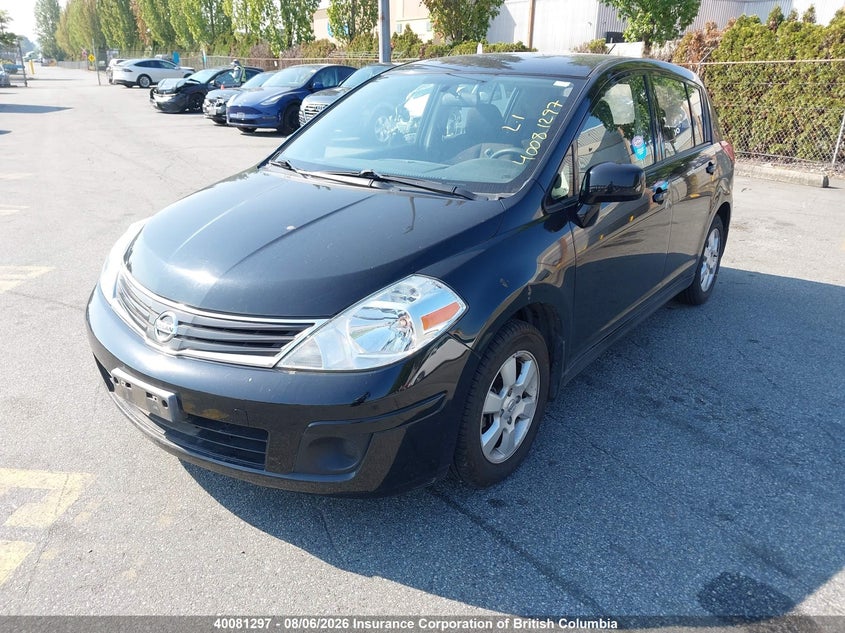 Vin: 3n1bc1cp7al392562, lot: 30098549, nissan versa 20102