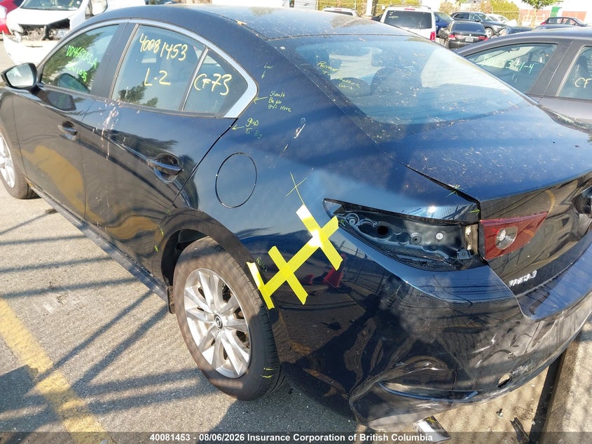 Vin: jm1bpacm6s1772010, lot: 30098732, mazda 3 preferred 20253