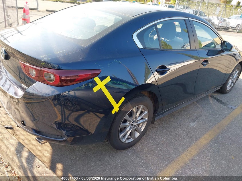 Vin: jm1bpacm6s1772010, lot: 30098732, mazda 3 preferred 20254
