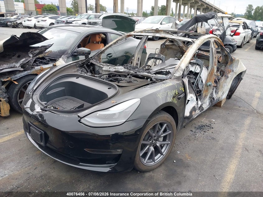 Vin: lrw3e1eb3pc843632, lot: 30098908, tesla model 3 20232