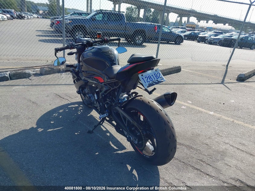 2024 BMW M MOTO 4
