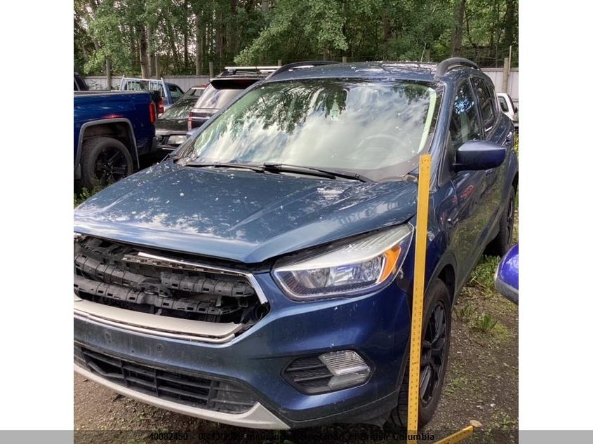 Vin: 1fmcu9gd3juc52670, lot: 30099947, ford escape se 20182