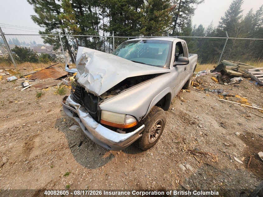 1998 Dodge Dakota, Front, IAAI, VIN 1B7GL22X5WS568401 — photo 2